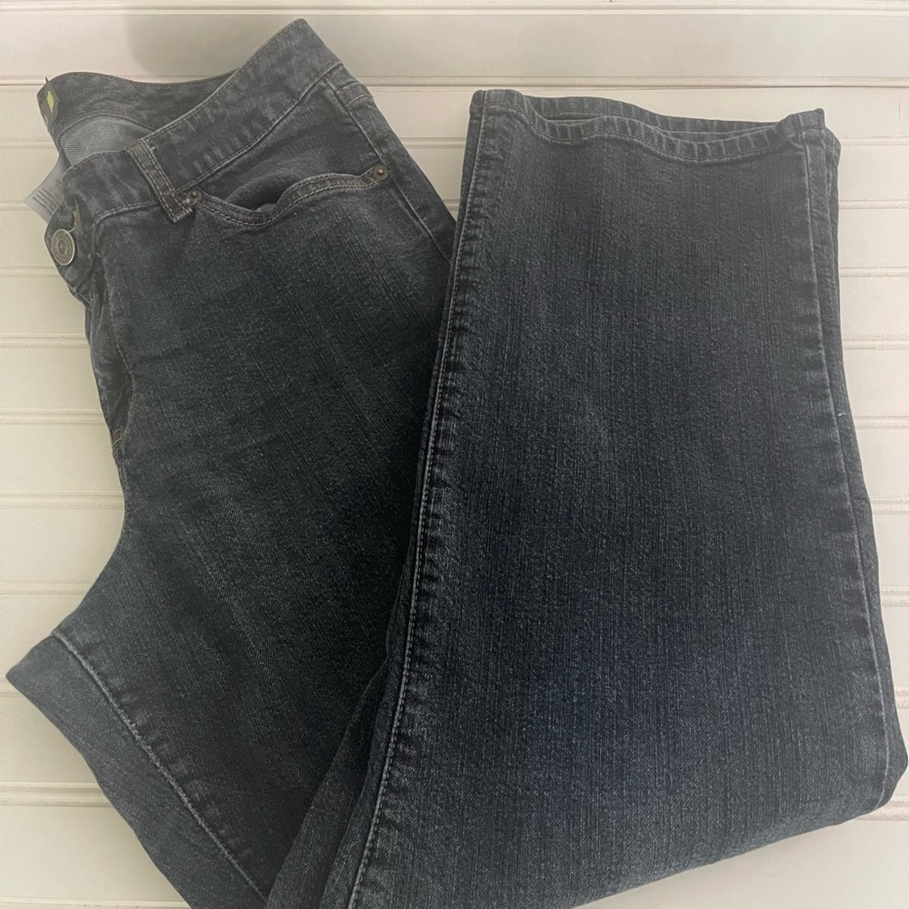 Venezia Bootcut Stretch Size 2 Dark Wash Women’s Jeans inseam 27